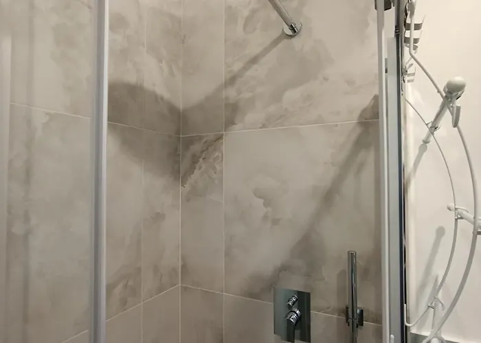 Sidera Comodo Centro Paese E - Di Accogliente E Nuovo * Дервио