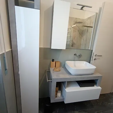 Appartement Sidera Comodo E Luminoso Loft Centro Paese E - Di Loft Accogliente E Curato Dervio
